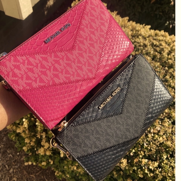 New Michael Kors Double Zip Wristlet Phone Wallet - Picture 2 of 8